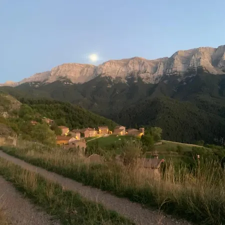 Holiday home Casa Rural Cal Jaumet Cava